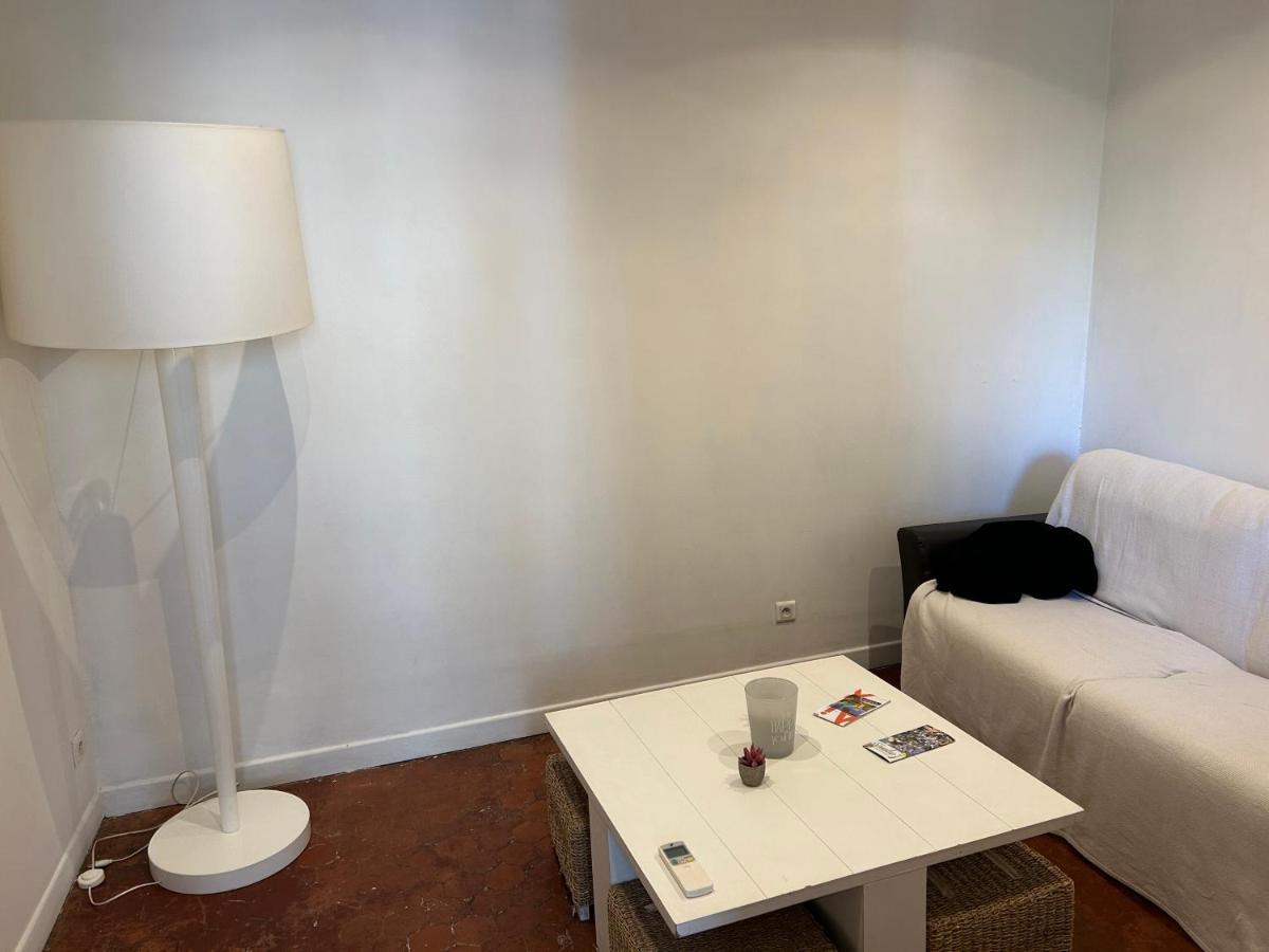 Ferienwohnung Nuitees Aixoises Aix-en-Provence Exterior foto