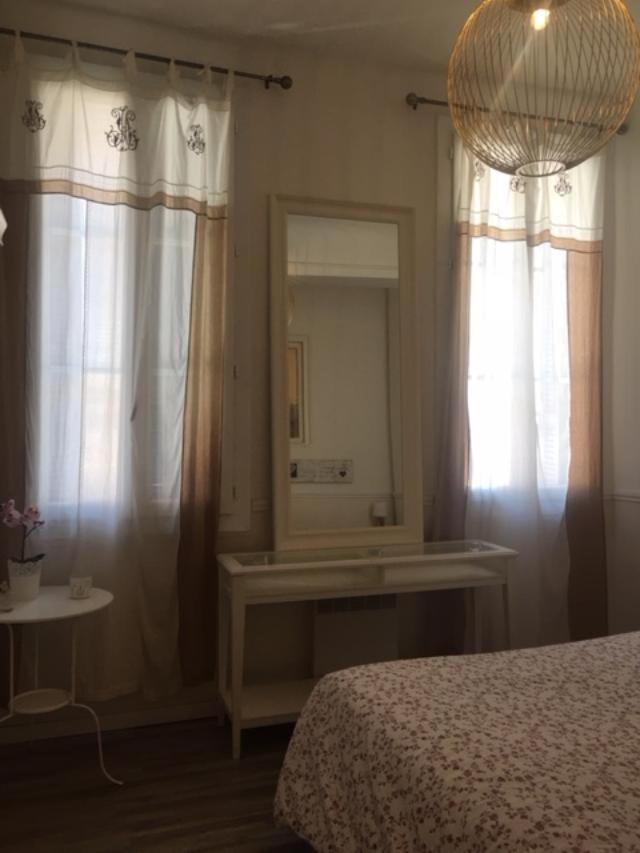 Ferienwohnung Nuitees Aixoises Aix-en-Provence Exterior foto