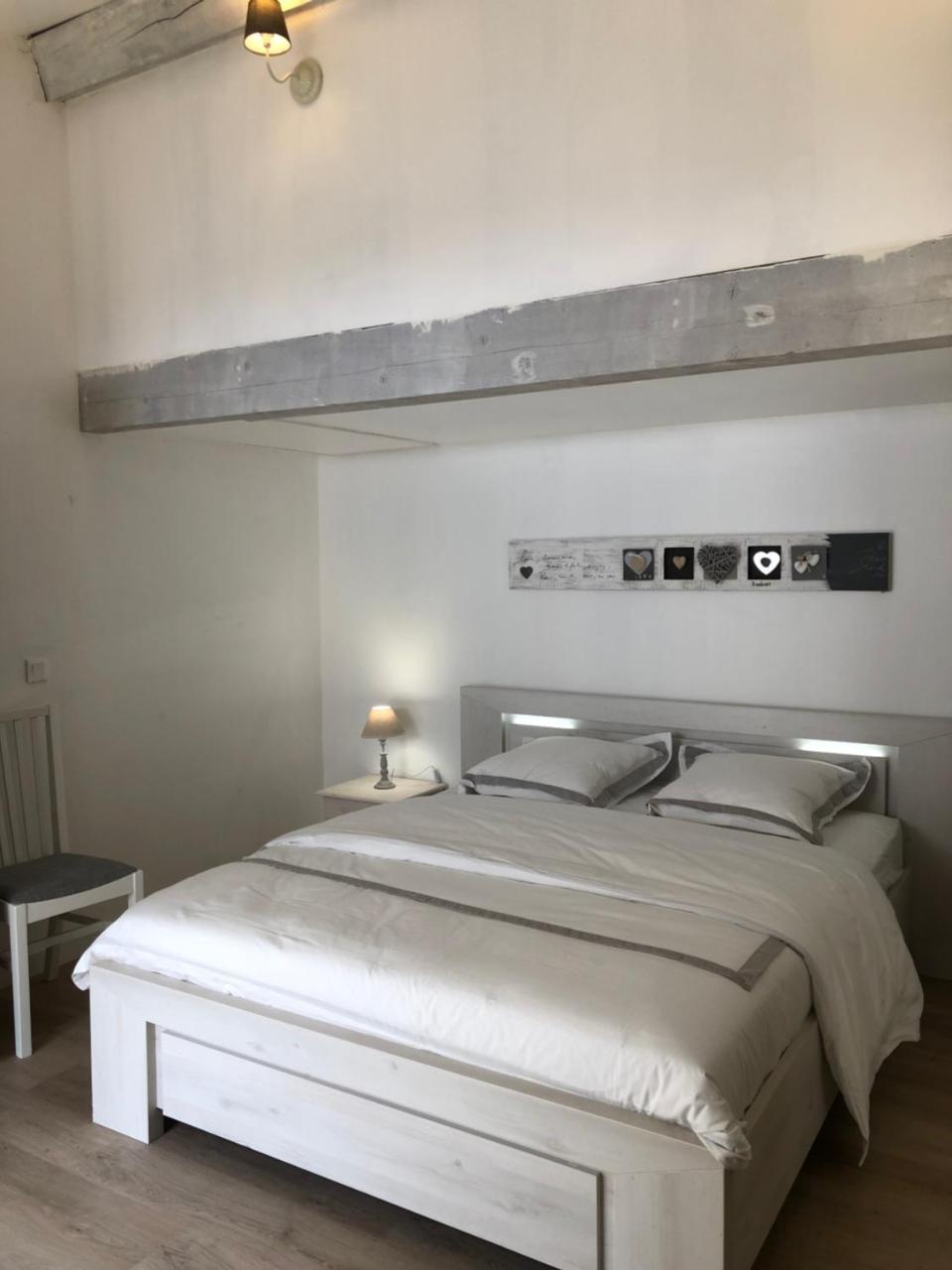 Ferienwohnung Nuitees Aixoises Aix-en-Provence Exterior foto