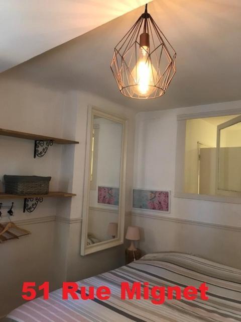 Ferienwohnung Nuitees Aixoises Aix-en-Provence Exterior foto