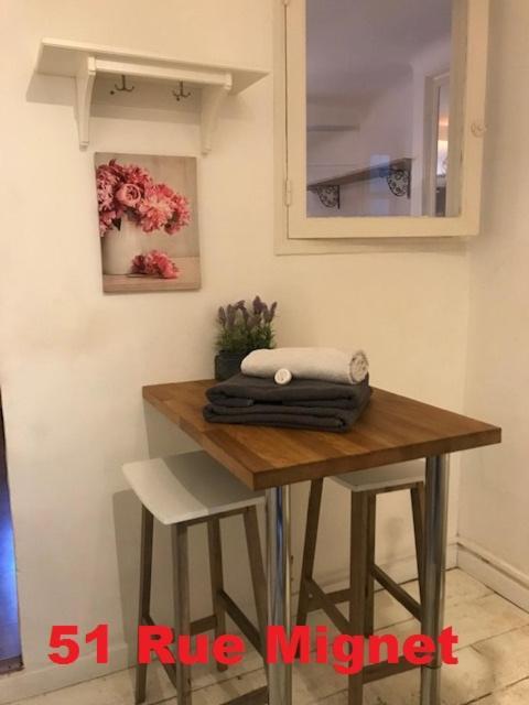 Ferienwohnung Nuitees Aixoises Aix-en-Provence Exterior foto